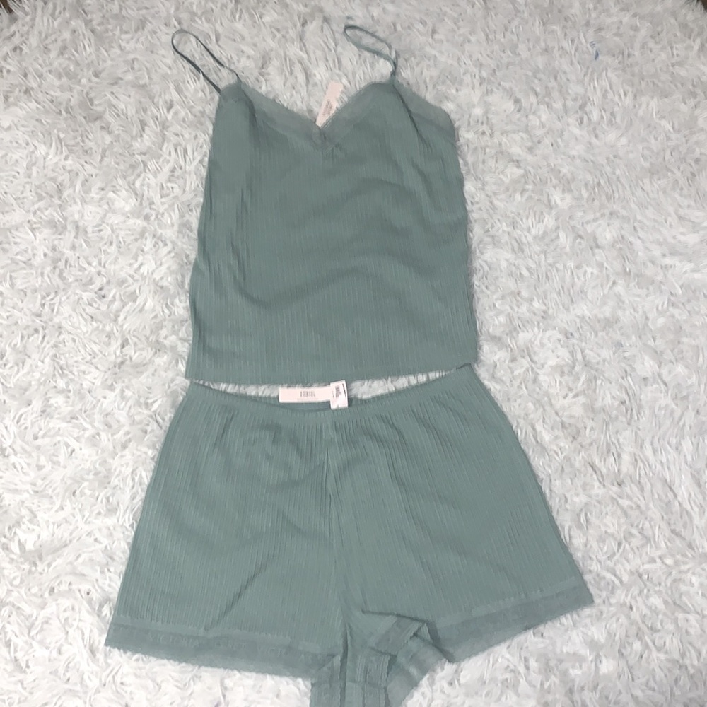 brand new 2 piece Victoria’s Secret pj set